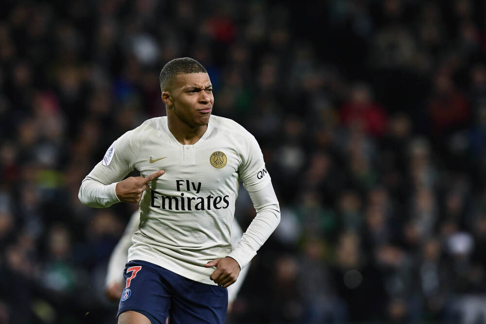 华为Mate 80 RS前瞻：堆料最激进的Mate旗舰